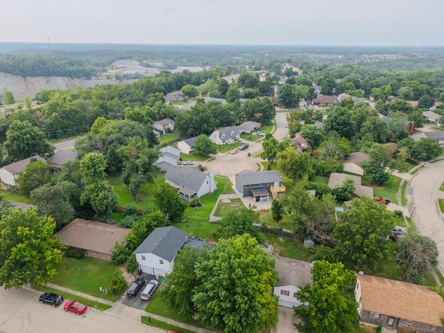 2102 SPECK CT, Columbia, MO 65202