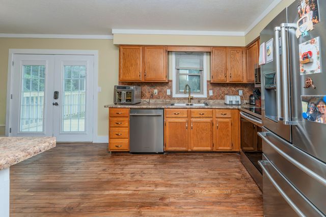2102 SPECK CT, Columbia, MO 65202