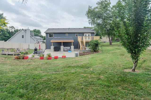 2102 SPECK CT, Columbia, MO 65202