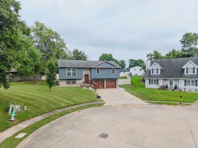 2102 SPECK CT, Columbia, MO 65202