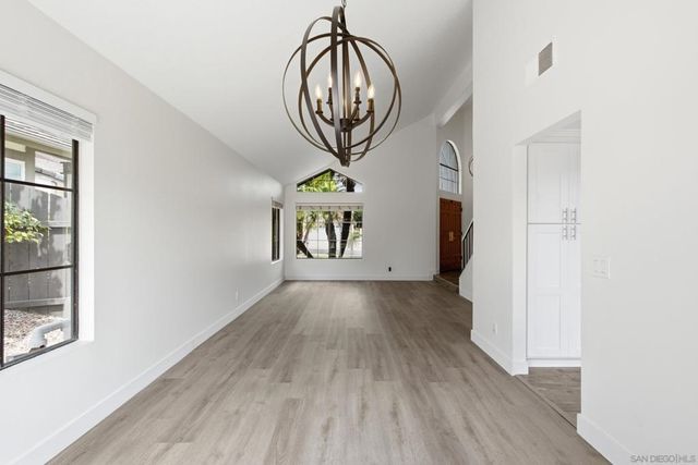 3926 Santa Nella Pl, San Diego, CA 92130