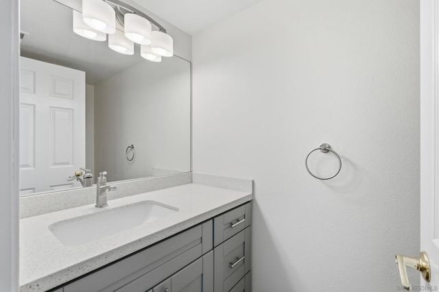 3926 Santa Nella Pl, San Diego, CA 92130