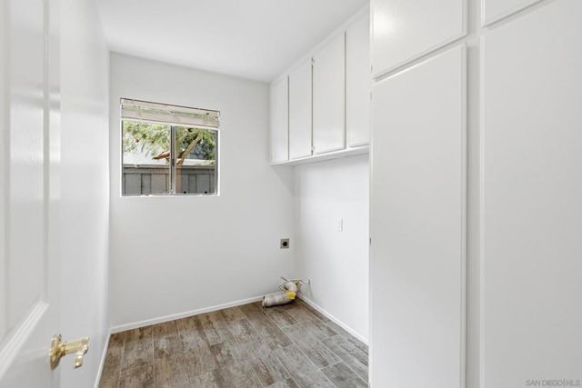 3926 Santa Nella Pl, San Diego, CA 92130