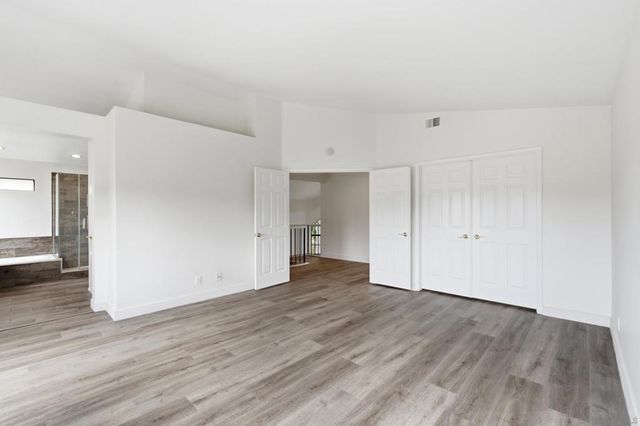 3926 Santa Nella Pl, San Diego, CA 92130