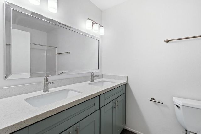 3926 Santa Nella Pl, San Diego, CA 92130