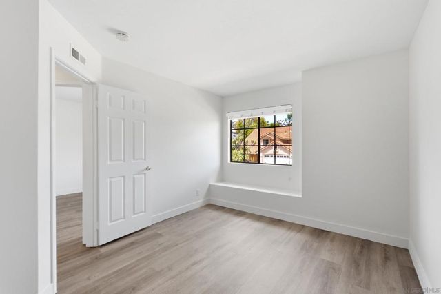 3926 Santa Nella Pl, San Diego, CA 92130