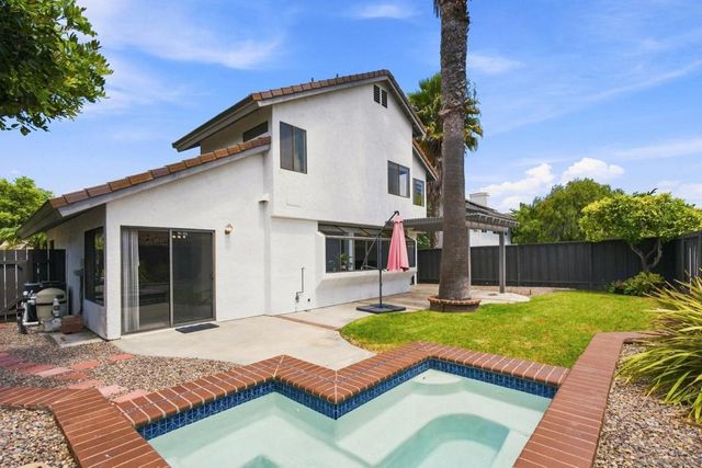 3926 Santa Nella Pl, San Diego, CA 92130