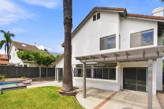 3926 Santa Nella Pl, San Diego, CA 92130