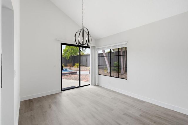 3926 Santa Nella Pl, San Diego, CA 92130