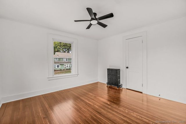 123 Harlem Avenue, Bridgeport, CT 06606