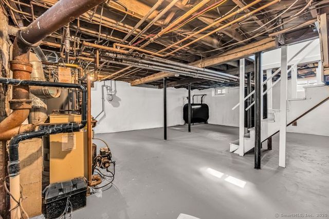 123 Harlem Avenue, Bridgeport, CT 06606