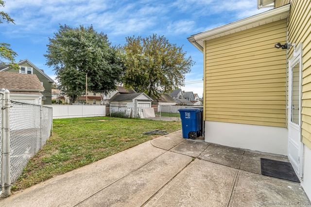 123 Harlem Avenue, Bridgeport, CT 06606