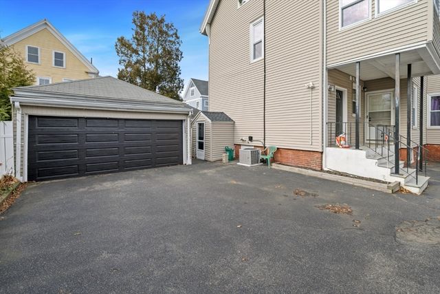 29 Ocean Ave 4, Salem, MA 01970