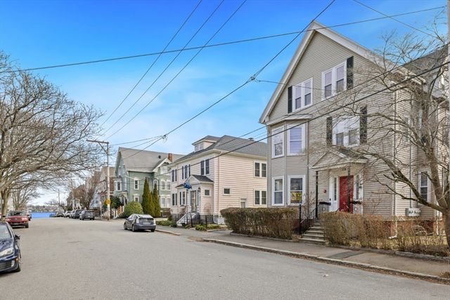 29 Ocean Ave 4, Salem, MA 01970