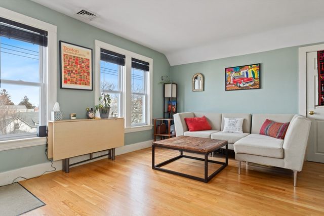 29 Ocean Ave 4, Salem, MA 01970