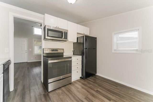 559 MARTIN PLACE BOULEVARD, Apopka, FL 32712