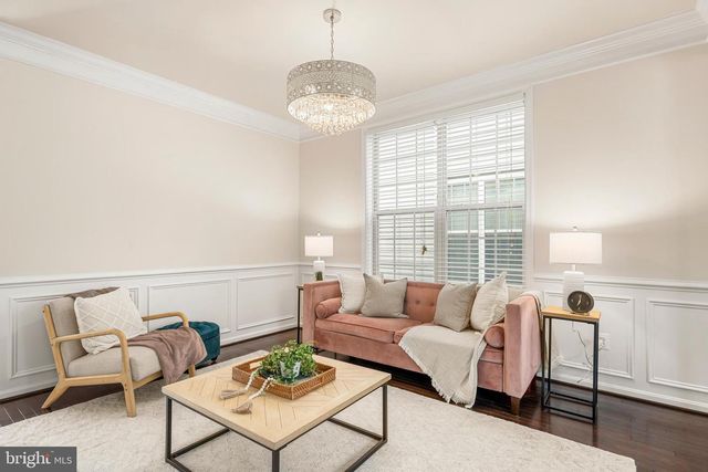 9810 SMITHVIEW PL, Lanham, MD 20706