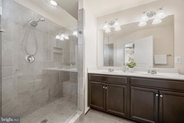 9810 SMITHVIEW PL, Lanham, MD 20706
