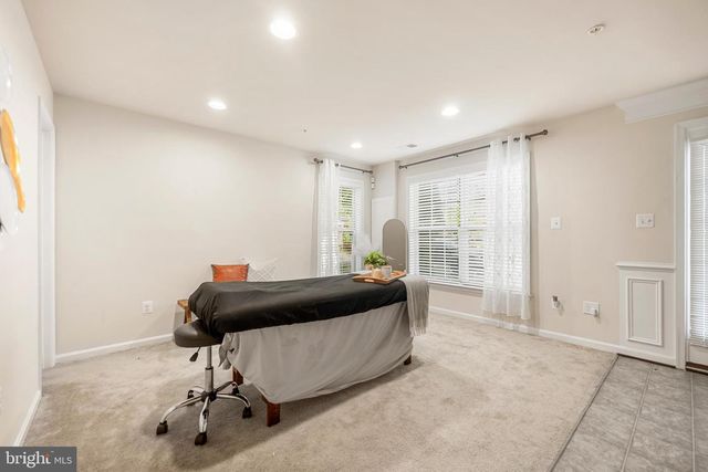 9810 SMITHVIEW PL, Lanham, MD 20706