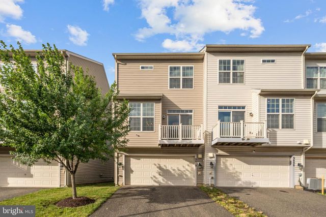 9810 SMITHVIEW PL, Lanham, MD 20706