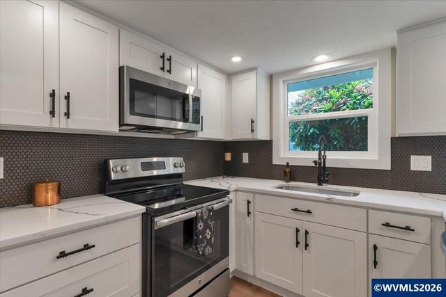1425 Western Av, Stayton, OR 97383