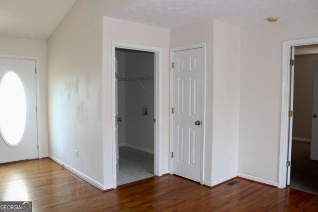 3755 Fern Creek Drive, Flowery Branch, GA 30542