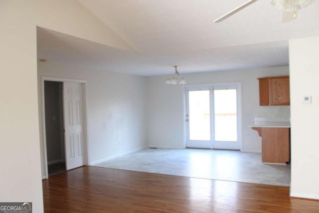 3755 Fern Creek Drive, Flowery Branch, GA 30542