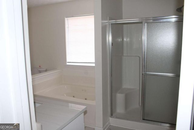 3755 Fern Creek Drive, Flowery Branch, GA 30542