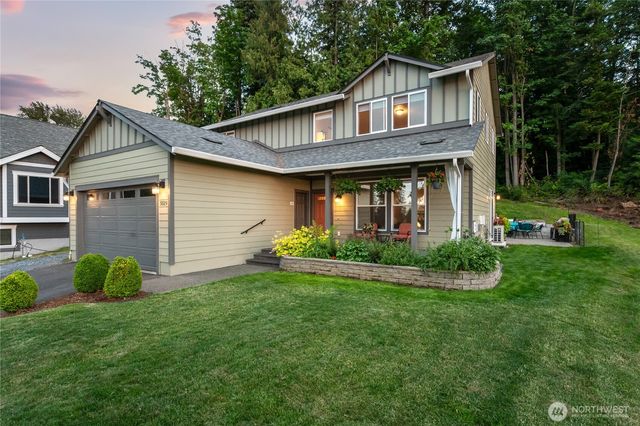 5519 Whitehorn Way, Blaine, WA 98230