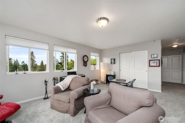 5519 Whitehorn Way, Blaine, WA 98230