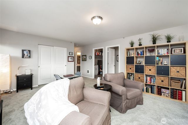5519 Whitehorn Way, Blaine, WA 98230