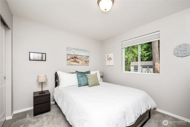 5519 Whitehorn Way, Blaine, WA 98230