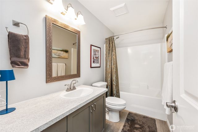 5519 Whitehorn Way, Blaine, WA 98230