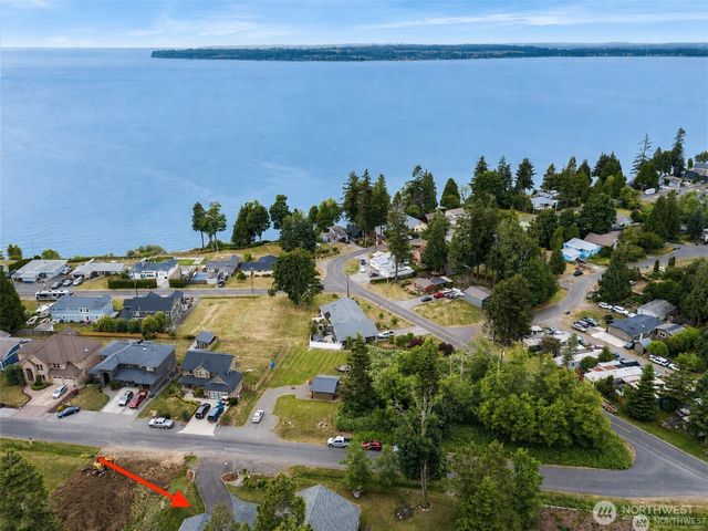 5519 Whitehorn Way, Blaine, WA 98230