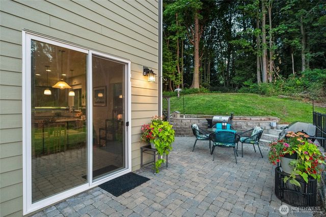 5519 Whitehorn Way, Blaine, WA 98230