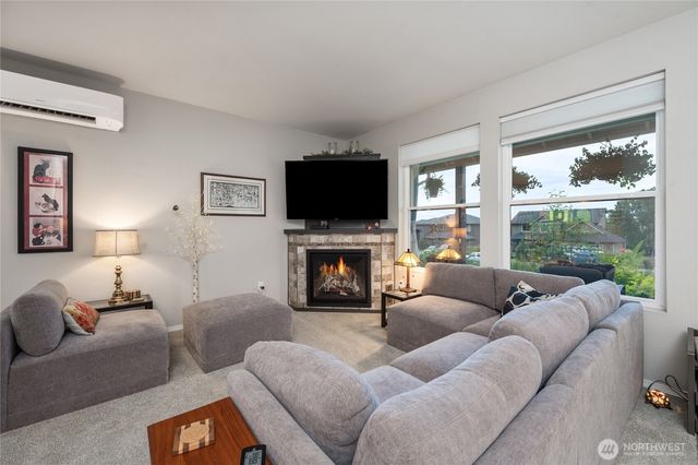 5519 Whitehorn Way, Blaine, WA 98230