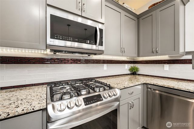 5519 Whitehorn Way, Blaine, WA 98230