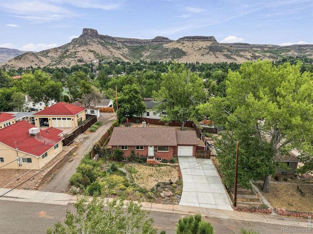 1915 Cheyenne Street, Golden, CO 80401