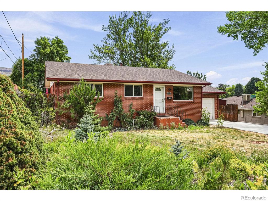 1915 Cheyenne Street, Golden, CO 80401