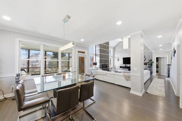 1121 Hiddenbrook Lane, Suwanee, GA 30024