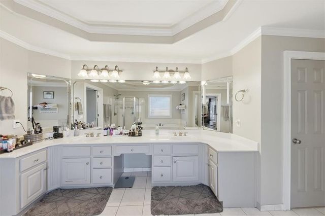 1121 Hiddenbrook Lane, Suwanee, GA 30024