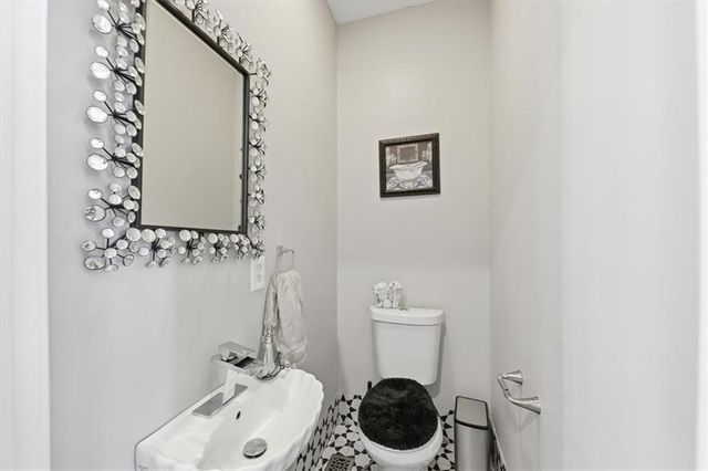 1121 Hiddenbrook Lane, Suwanee, GA 30024