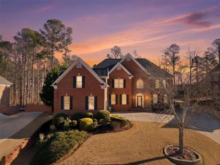 1121 Hiddenbrook Lane, Suwanee, GA 30024