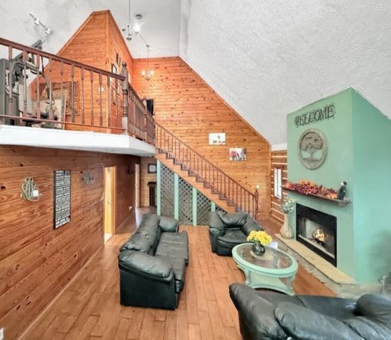 480 Hickman Shores Rd, Dover, TN 37058