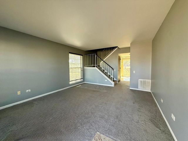 295 Chrisman Drive, Streamwood, IL 60107