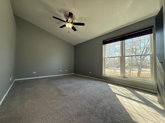 295 Chrisman Drive, Streamwood, IL 60107