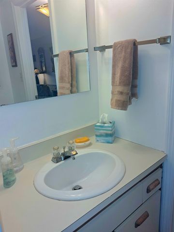 262 Stonebridge Drive, Nashua, NH 03063