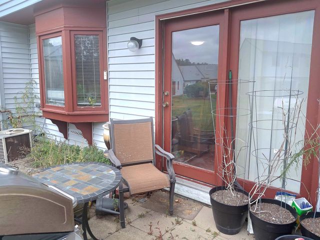 262 Stonebridge Drive, Nashua, NH 03063