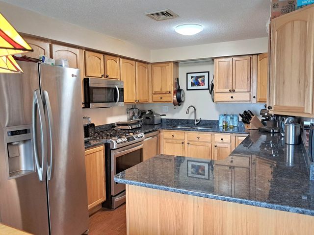 262 Stonebridge Drive, Nashua, NH 03063