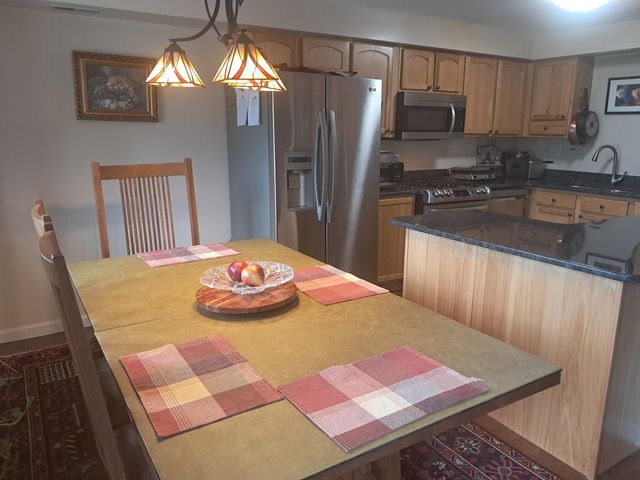 262 Stonebridge Drive, Nashua, NH 03063